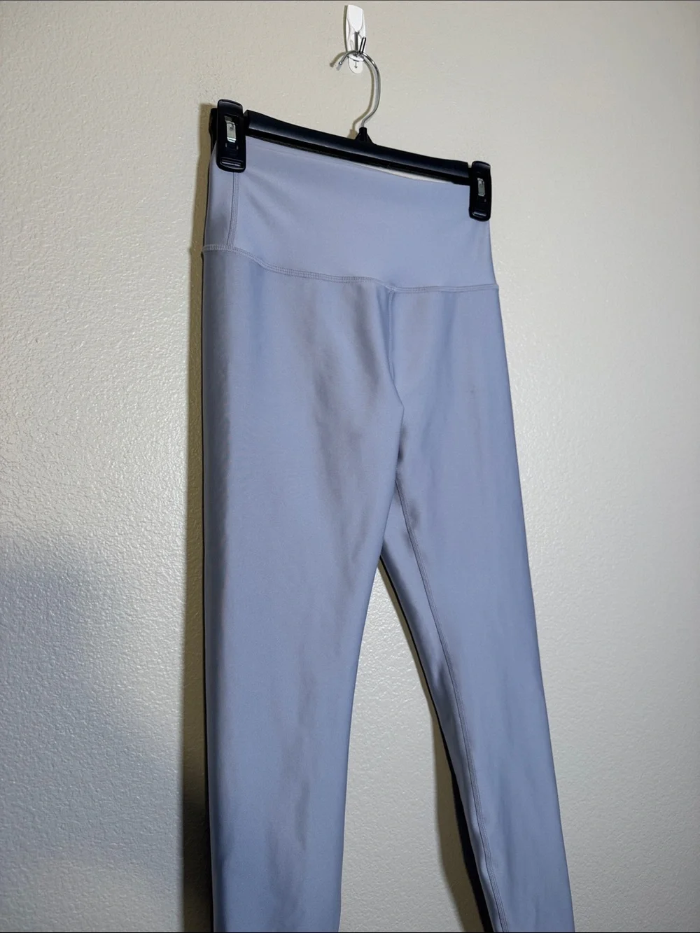 ALO Yoga 7/8 High Waist Airlift Legging in Winter Frost - S